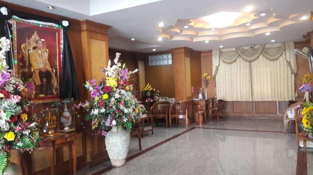 Veerasuda Condotel Ratchaburi Zewnętrze zdjęcie